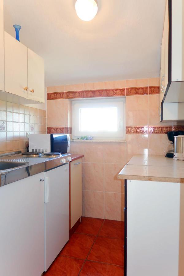 Pinezići Apartment Mira - Krk146 By Interhome מראה חיצוני תמונה